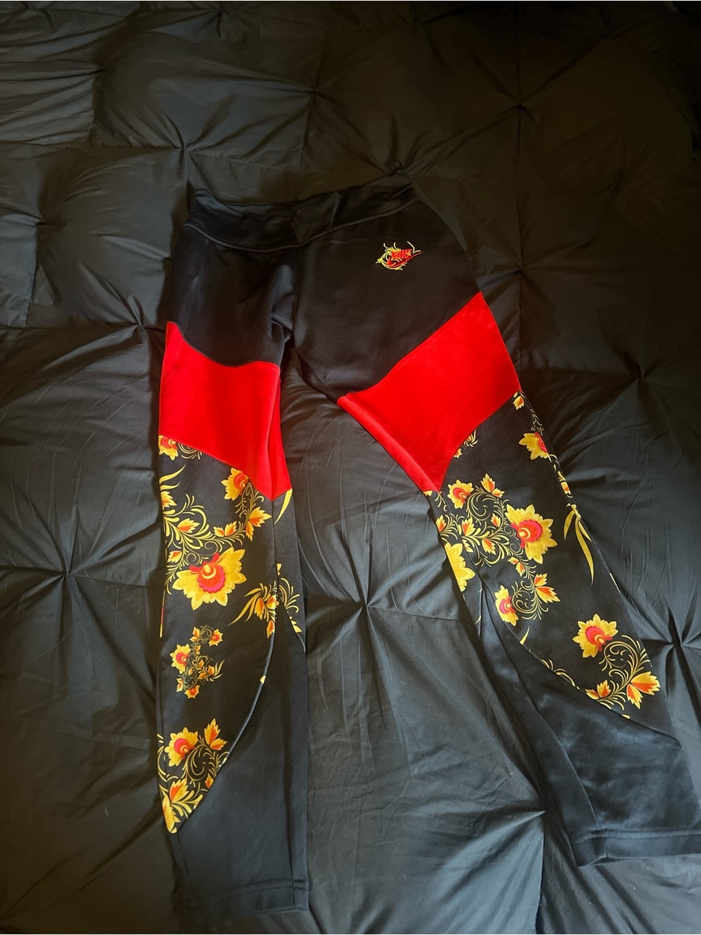 Nike women’s legging/workout tights